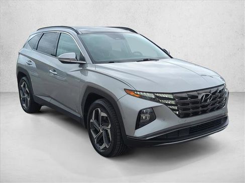 Used 2022 Hyundai Tucson Limited AWD/4WD image 3