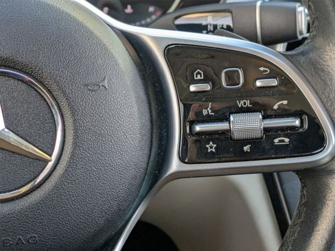 Used 2019 Mercedes-Benz C 300 Sedan image 11