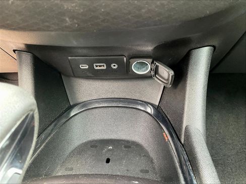 Used 2023 Chevrolet Malibu LT FWD image 17