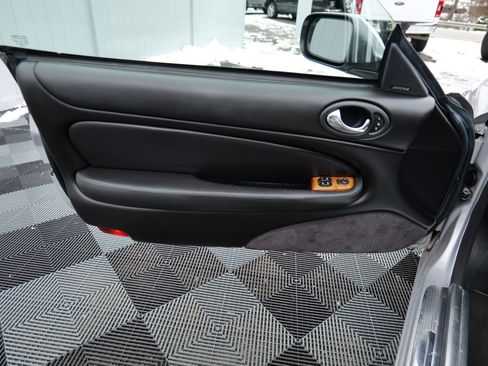 Used 2004 Jaguar XK8 Coupe image 13