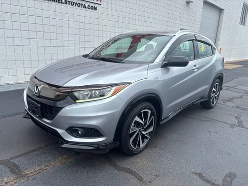 Used 2019 Honda HR-V Sport image 1