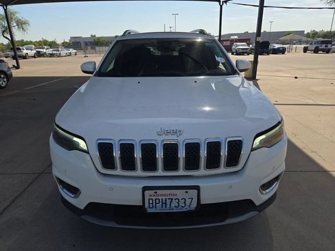 Used 2019 Jeep Cherokee Limited w/ Luxury Group AWD/4WD image 6