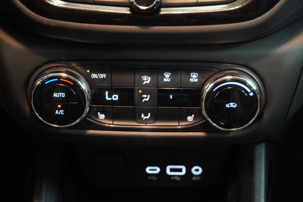 Used 2022 Chevrolet TrailBlazer LT w/ Convenience Package FWD image 20