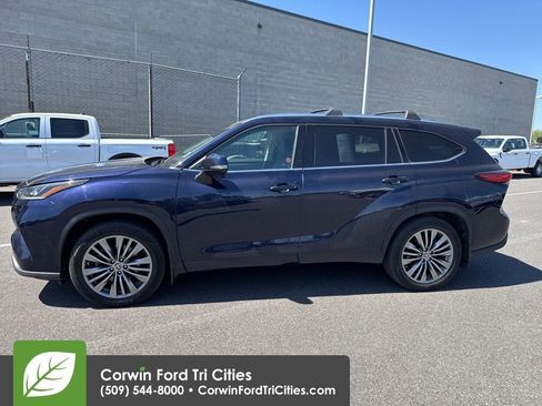 Used 2021 Toyota Highlander Platinum AWD/4WD image 5