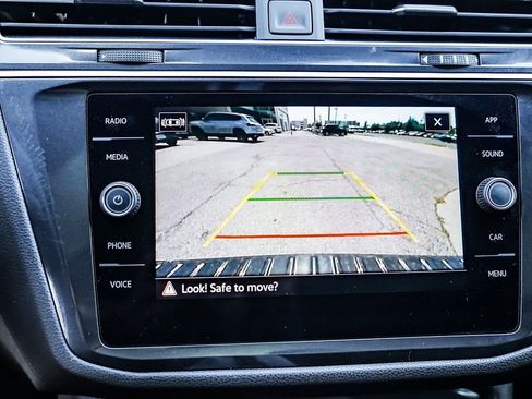 Used 2024 Volkswagen Tiguan SE R-Line image 19