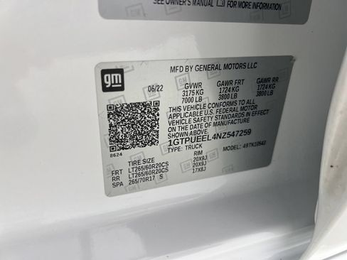 Used 2022 GMC Sierra 1500 AT4 w/ AT4 Premium Package AWD/4WD image 32