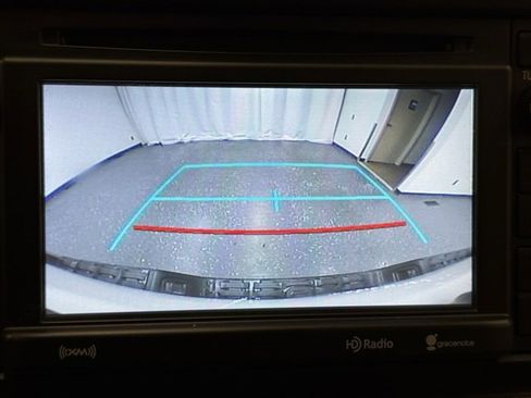 Certified 2017 Toyota Tacoma SR5 image 16