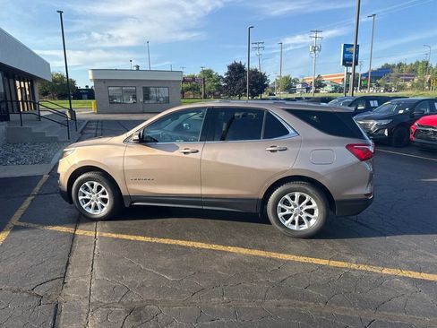 Used 2019 Chevrolet Equinox LT w/ Driver Convenience Package AWD/4WD image 1