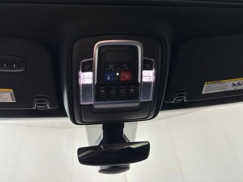 Used 2021 RAM 1500 Big Horn image 24