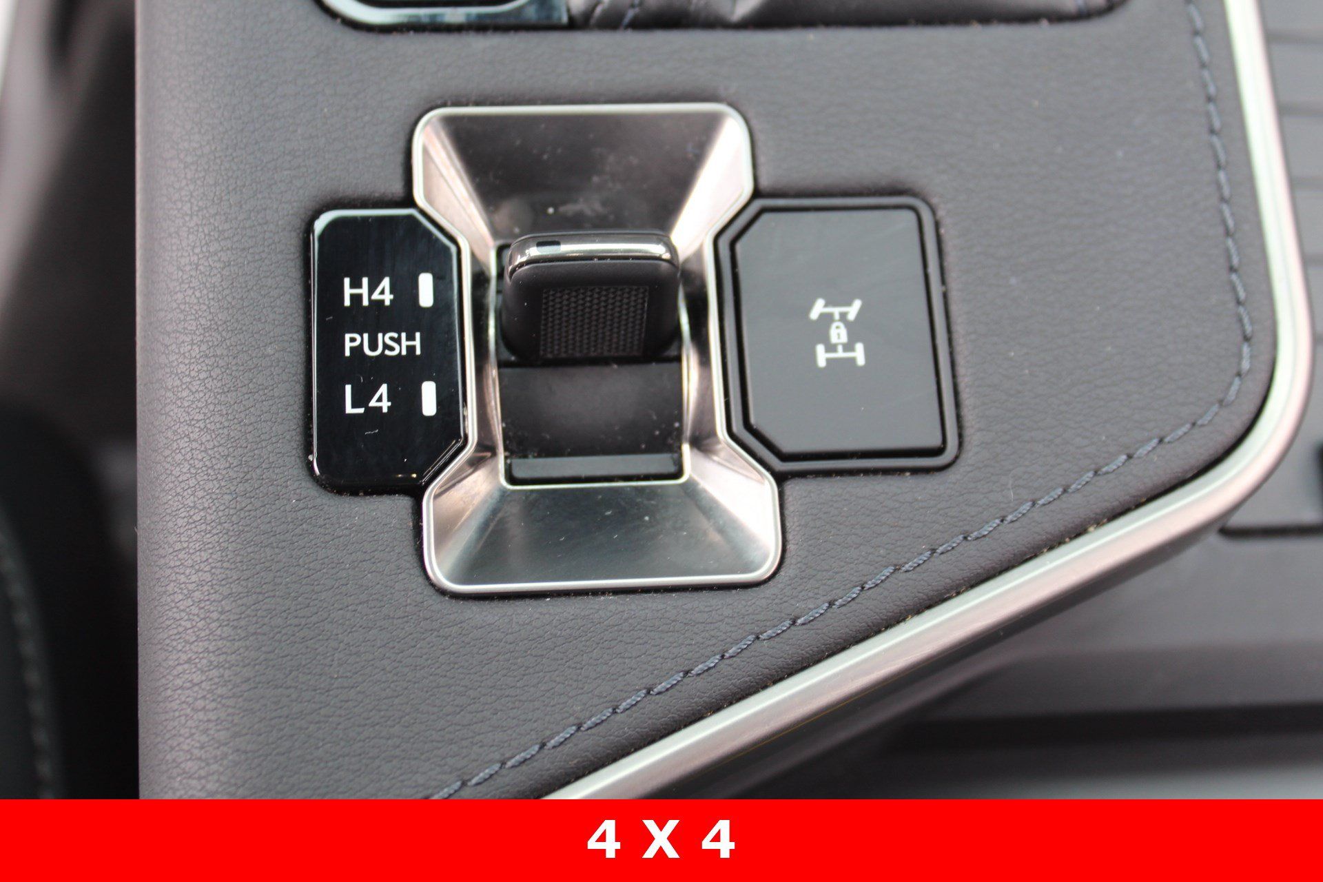 Used 2024 Lexus GX 550 w/ Accessory Package (Z1) AWD/4WD image 23