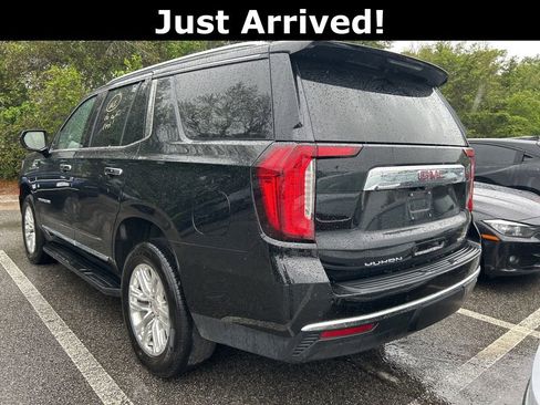 Used 2024 GMC Yukon SLT image 3
