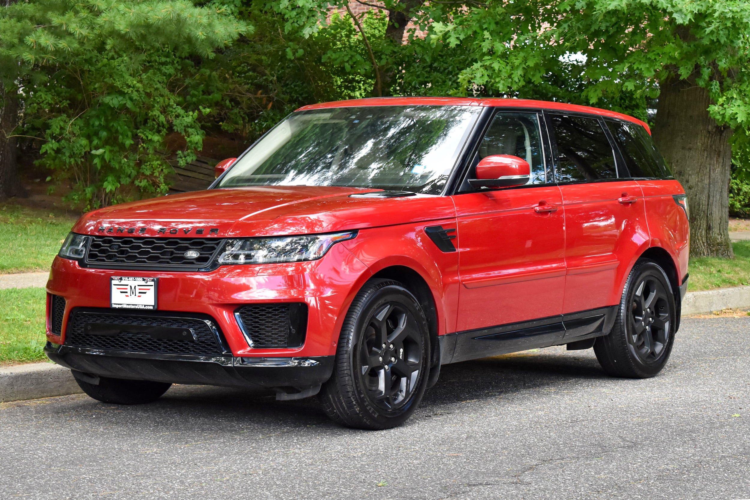 Used 2019 Land Rover Range Rover Sport HSE AWD/4WD image 2
