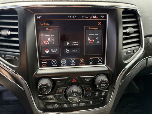 Certified 2018 Jeep Grand Cherokee Limited image 16