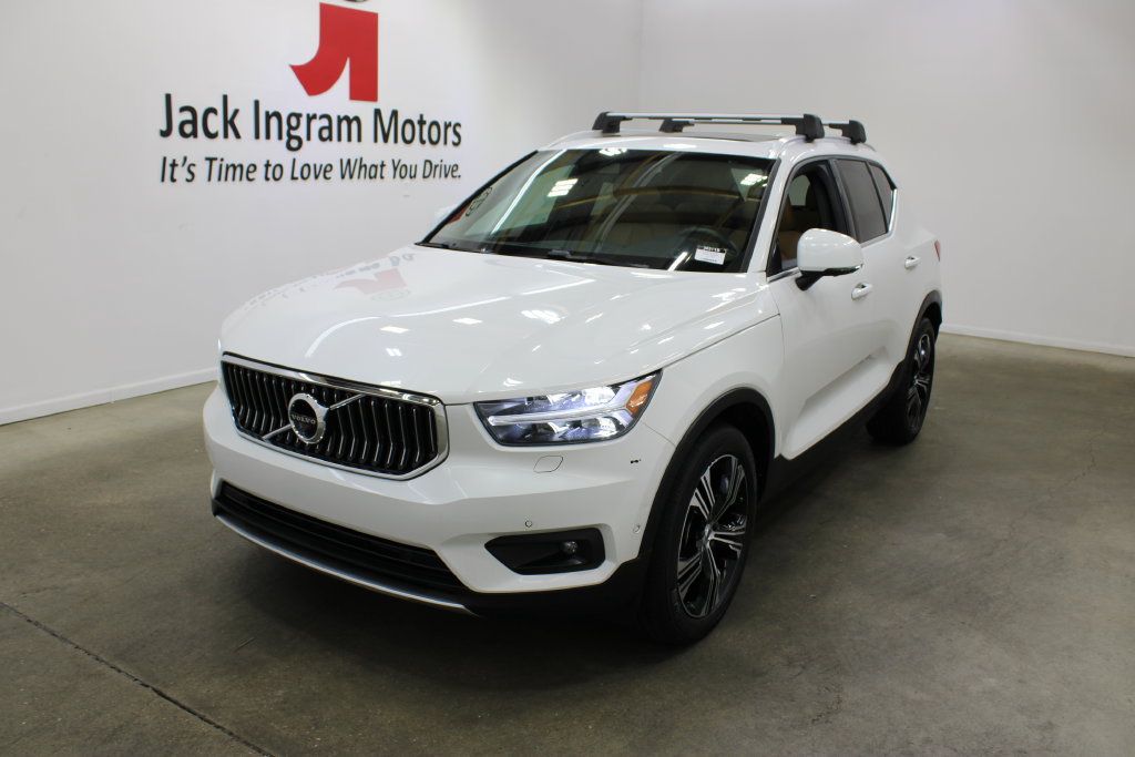 Used 2022 Volvo XC40 T5 Inscription w/ Advanced Package AWD/4WD 360° Tour