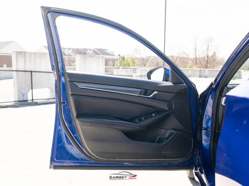 Used 2018 Honda Accord Sport image 41