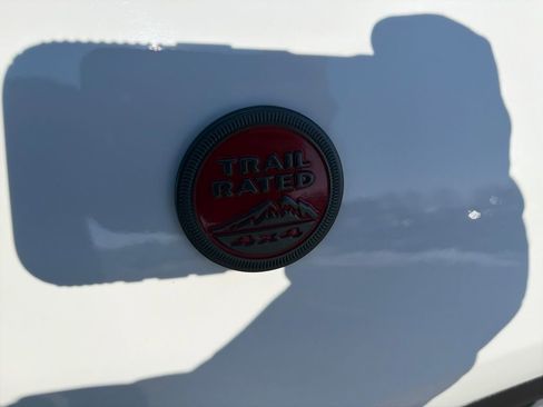 Used 2022 Jeep Compass Trailhawk w/ Sun and Sound Group image 9