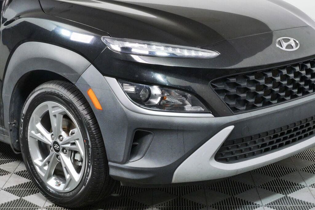 Used 2022 Hyundai Kona SEL FWD image 33