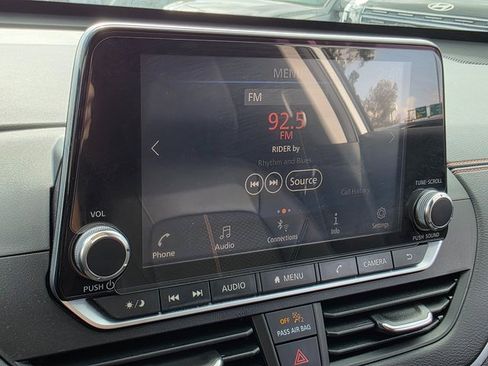 Used 2022 Nissan Altima 2.5 SR image 24