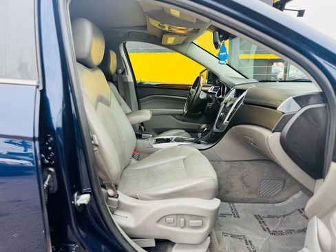 Used 2011 Cadillac SRX Luxury image 18
