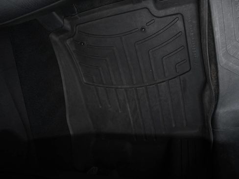 Used 2019 Subaru Ascent Premium image 14