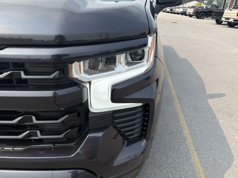 Used 2022 Chevrolet Silverado 1500 RST AWD/4WD image 11