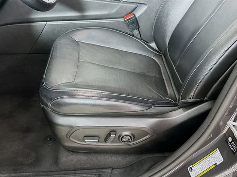 Used 2022 Jeep Grand Cherokee Limited RWD image 9