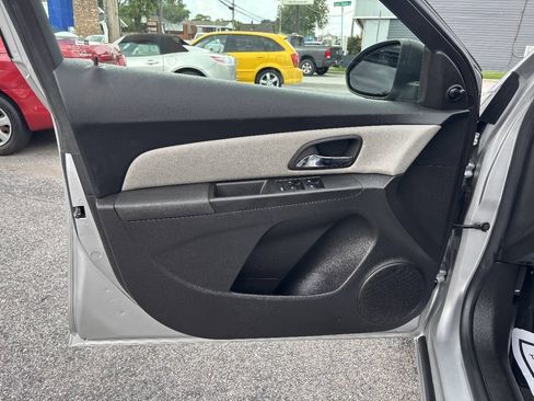 Used 2011 Chevrolet Cruze LS w/ Connectivity Package FWD image 10