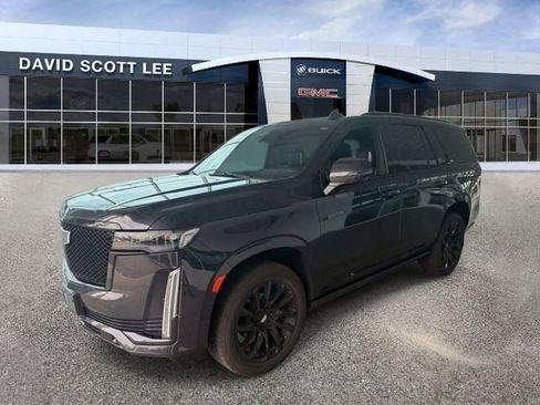 Used 2022 Cadillac Escalade Sport w/ Touring Package AWD/4WD image 9