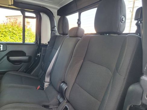 Used 2020 Jeep Gladiator Sport w/ Quick Order Package 24S AWD/4WD image 14