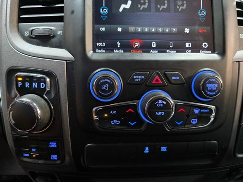 Used 2019 RAM 1500 Express w/ Express Value Package AWD/4WD image 35