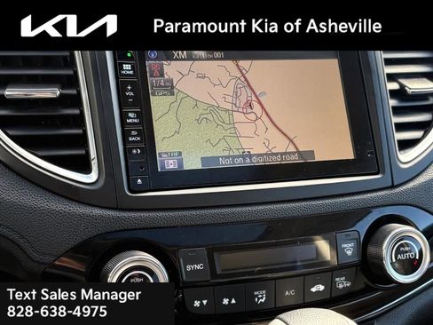 Used 2016 Honda CR-V Touring image 9