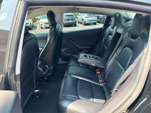 Used 2022 Tesla Model 3 Long Range AWD/4WD image 10