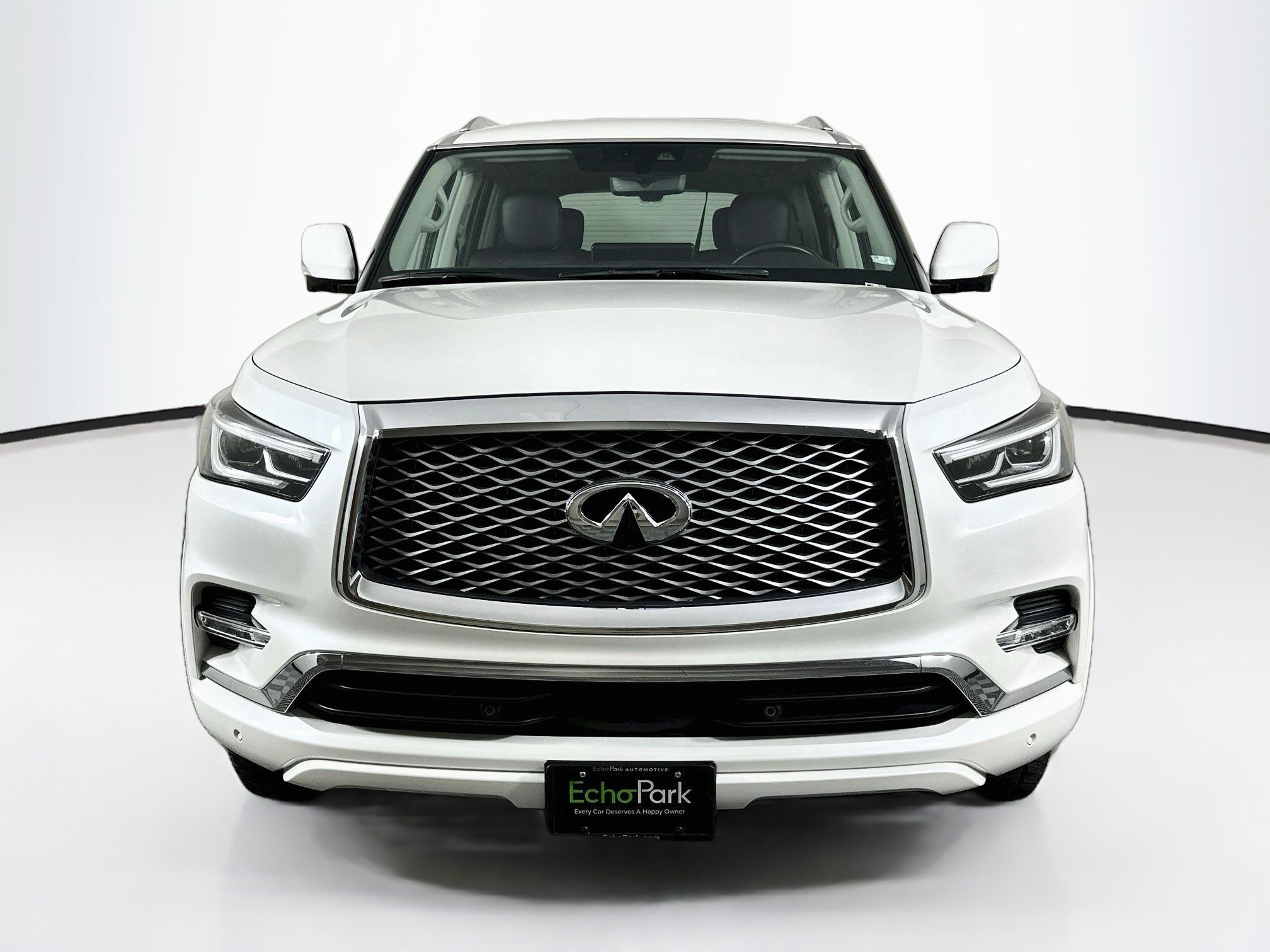 Used 2024 INFINITI QX80 Luxe AWD/4WD image 2