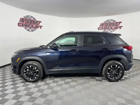 Used 2021 Chevrolet TrailBlazer LT w/ Convenience Package image 4