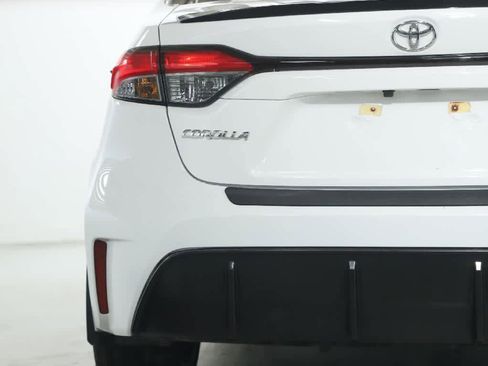 Certified 2023 Toyota Corolla XSE image 42