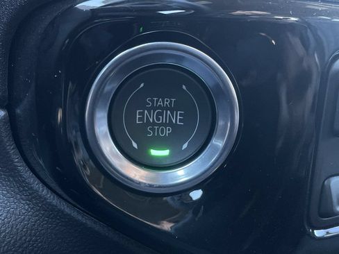 New 2026 GMC Sierra 1500 SLT AWD/4WD image 17