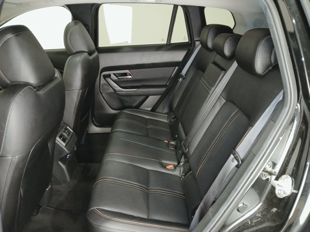 Used 2025 MAZDA CX-50 AWD 2.5 S w/ Premium Plus Pkg image 12