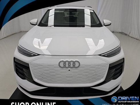 Used 2025 Audi Q6 e-tron Premium Plus w/ Premium Plus AWD/4WD image 1