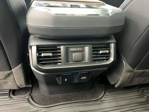Certified 2022 Ford F150 Lariat w/ Equipment Group 502A High AWD/4WD image 16