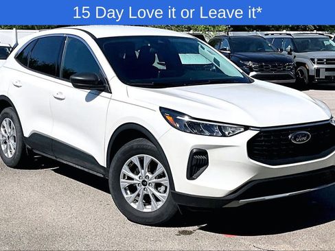 Used 2023 Ford Escape Active image 1