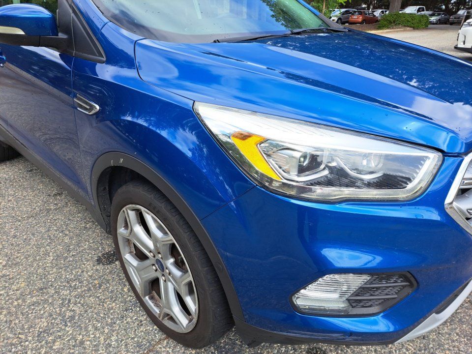 Used 2017 Ford Escape Titanium w/ Equipment Group 301A AWD/4WD image 18