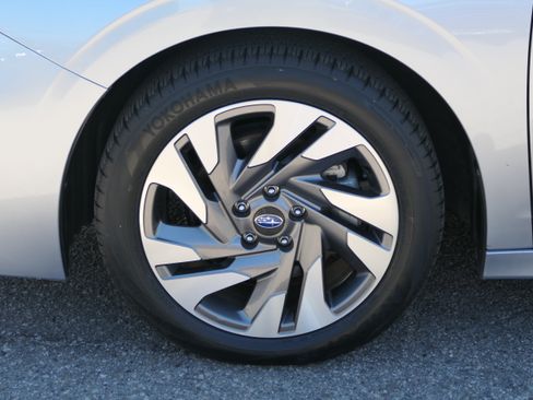 Certified 2024 Subaru Legacy Limited AWD/4WD image 10