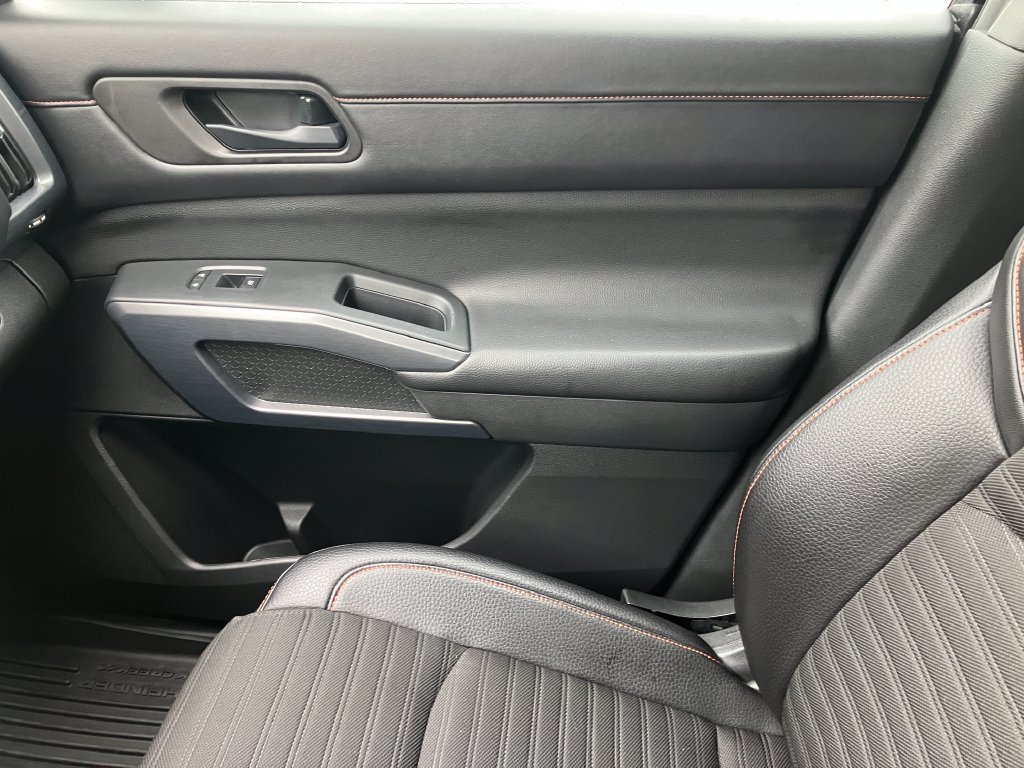 Used 2024 Nissan Pathfinder Rock Creek AWD/4WD image 17