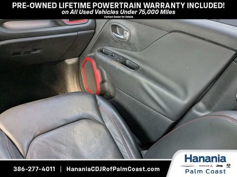 Used 2016 Jeep Renegade Trailhawk w/ Premium Trailhawk Package AWD/4WD image 17