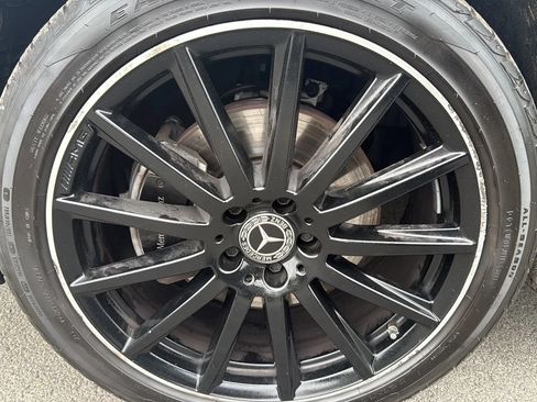 Used 2021 Mercedes-Benz GLA 250 4MATIC image 11