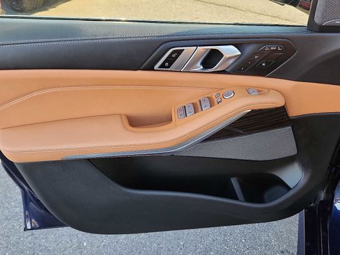 Certified 2024 BMW X7 xDrive40i w/ M Sport Package image 12