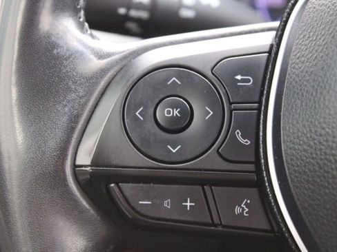 Used 2019 Toyota RAV4 Limited image 34