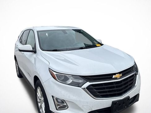 Used 2018 Chevrolet Equinox LT image 2