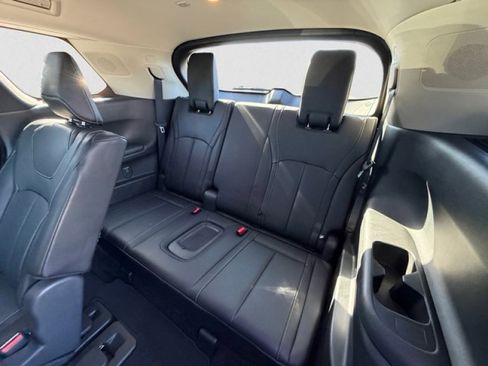 Certified 2025 INFINITI QX60 Luxe image 19