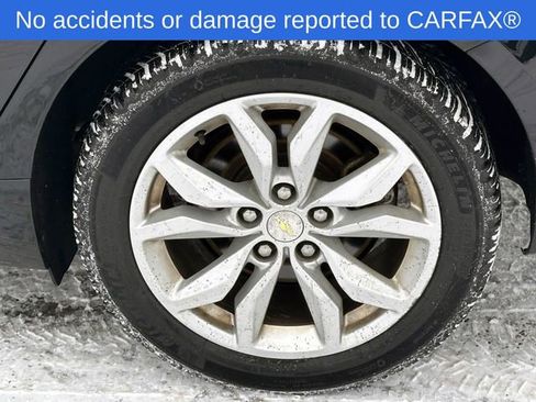 Used 2016 Chevrolet Impala LT w/ Convenience Package image 11